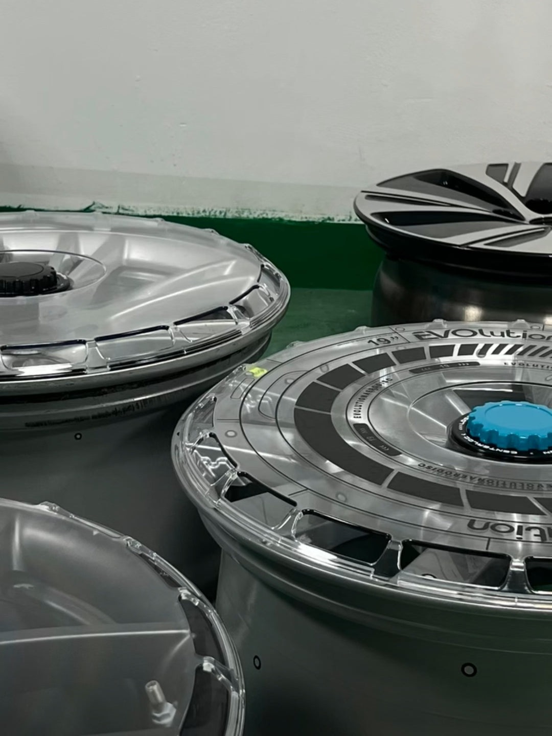 A2-2  Transparent wheels + custom pattern Tesla wheel covers for Model 3yxs