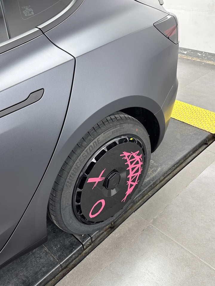 A2-3  Pink devil smiley face Tesla wheel covers for Model 3yxs 21" 20" 19" 18" hubcaps UV Printing